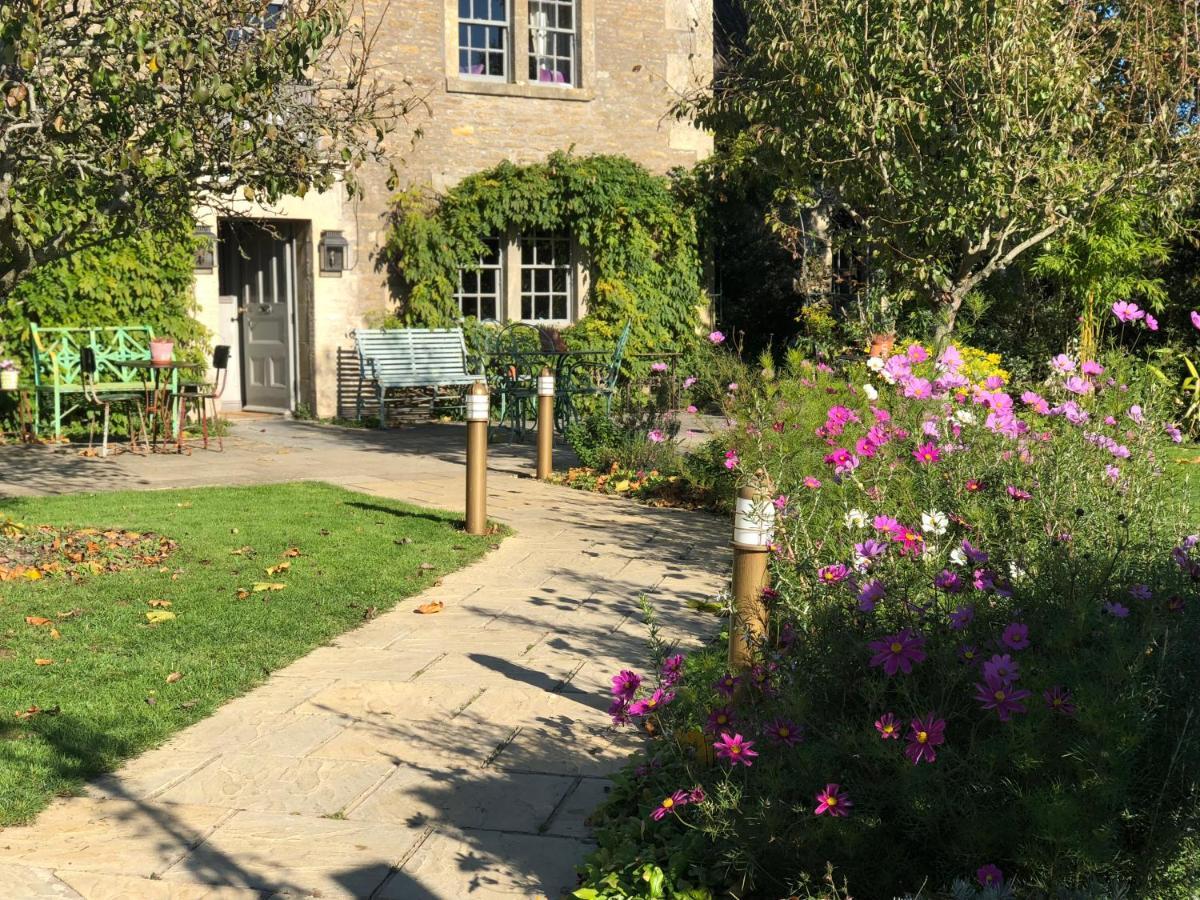 Pear Tree Inn Whitley Eksteriør bilde
